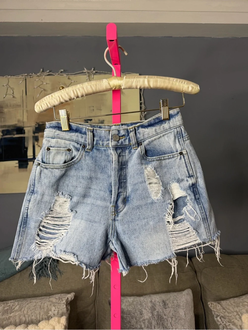 PacSun Baggy Jean Distressed Denim Shorts Size 25 Light Wash 💙